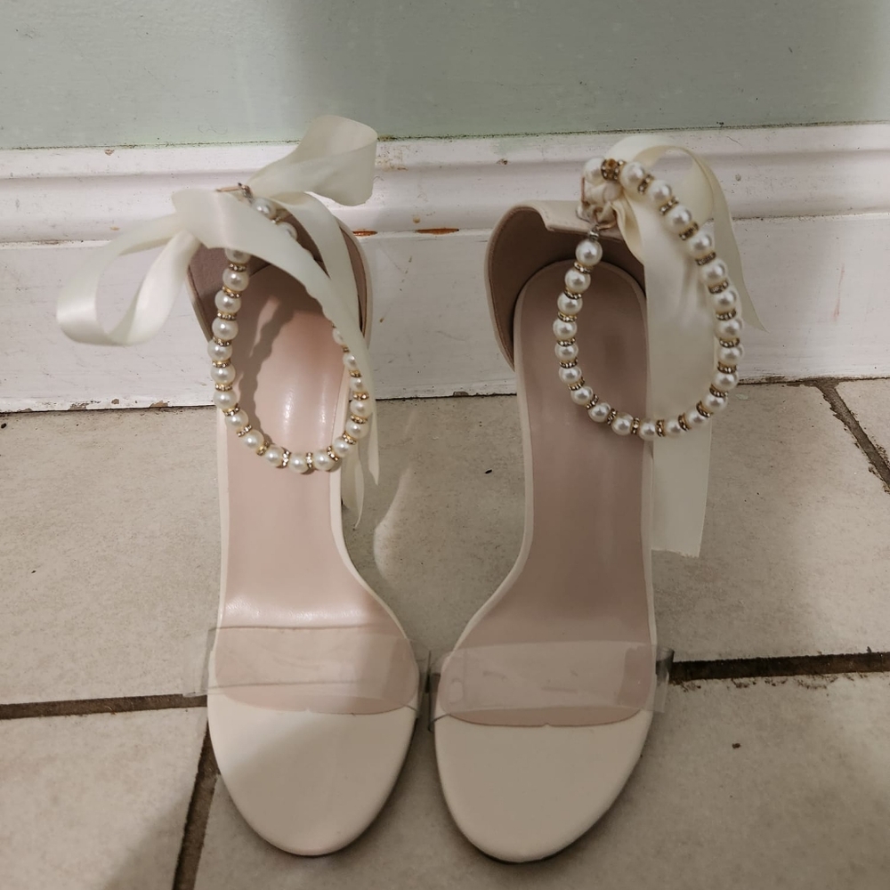High heels - Picture 12 of 15